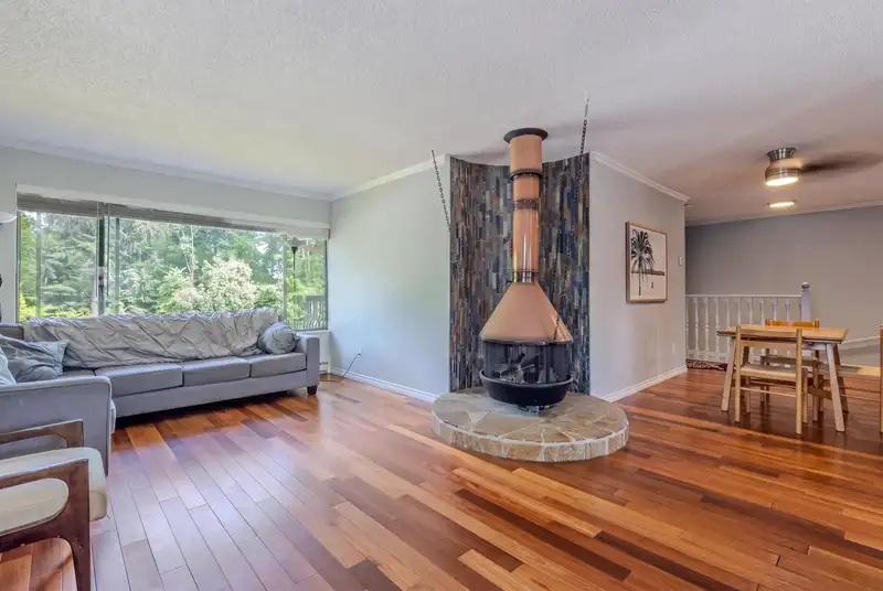 8074-8076 19TH AVENUE - photo 2 of 37