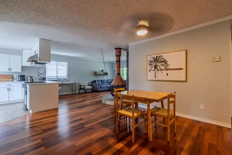 8074-8076 19TH AVENUE - photo 3 of 37