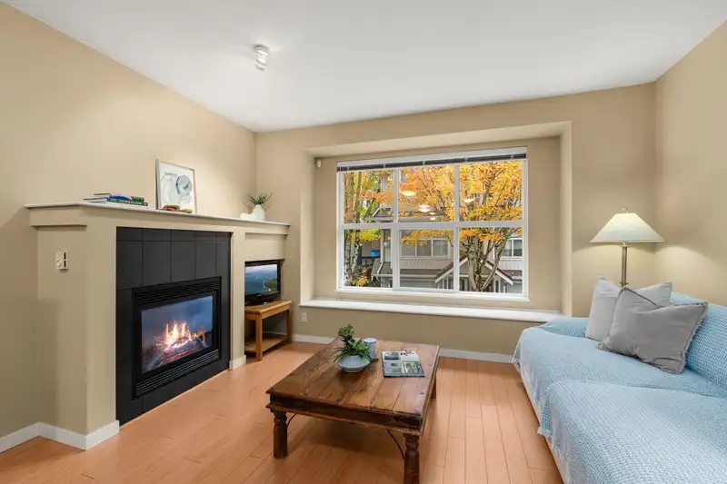 31 20460 66 AVENUE - photo 3 of 26