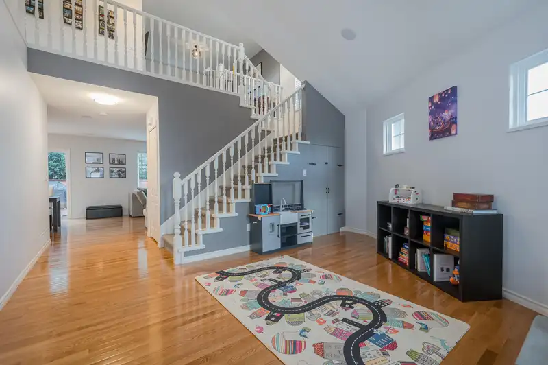 20265 94B AVENUE - photo 2 of 38