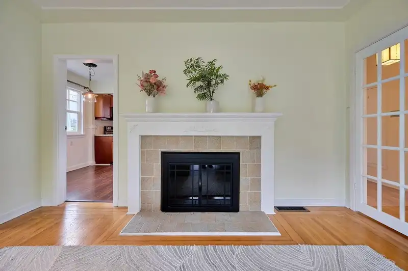 102 DURHAM STREET - photo 4 of 27