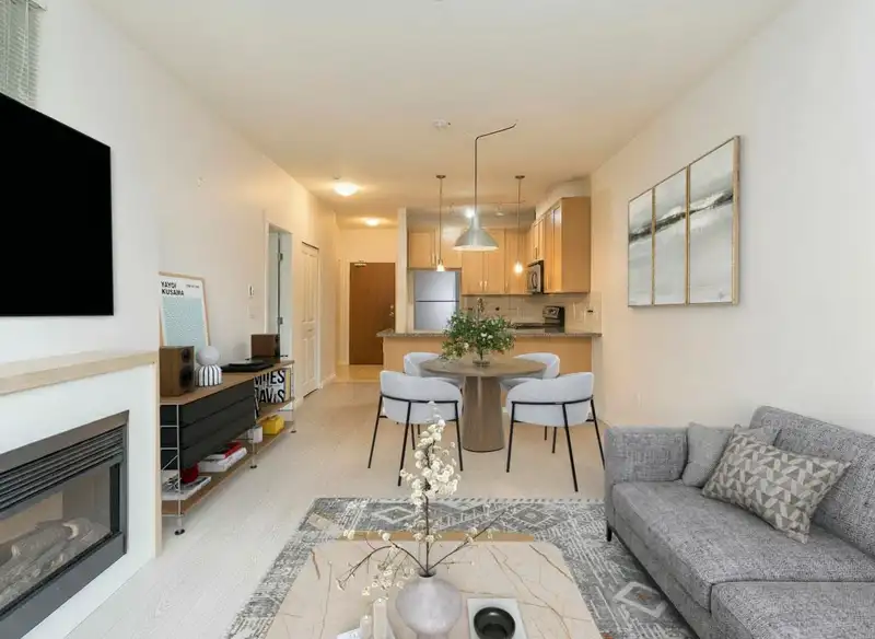 223 15988 26 STREET - photo 2 of 26