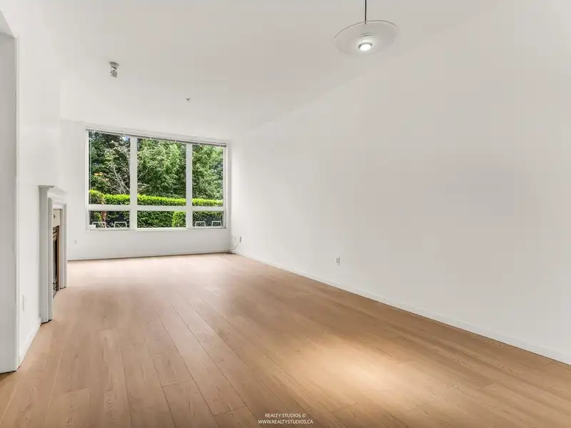 111 5800 ANDREWS ROAD - photo 2 of 35