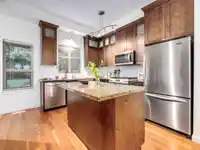 123 250 SALTER STREET - thumbnail 2
