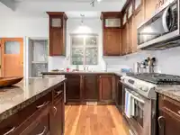 123 250 SALTER STREET - thumbnail 3