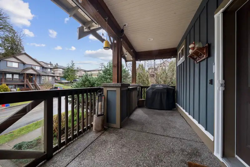 13851 232 STREET - photo 4 of 40