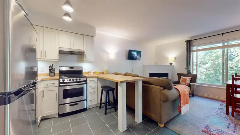 101 3070 HILLCREST DRIVE - photo 1 of 16