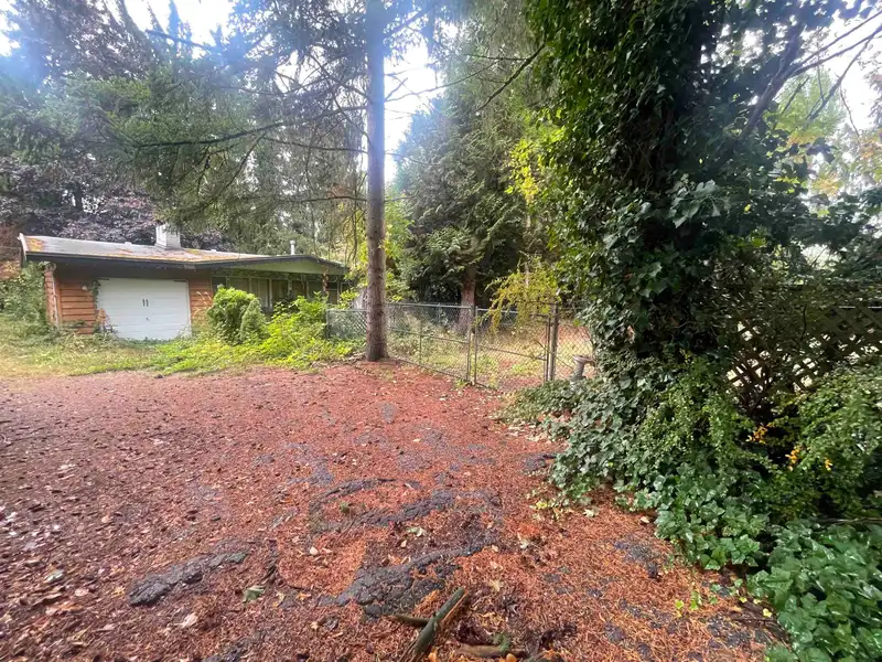 21409 51B AVENUE - photo 2 of 3