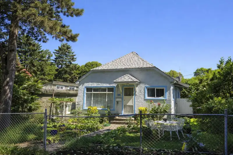 2719 DUKE STREET - photo 1 of 5