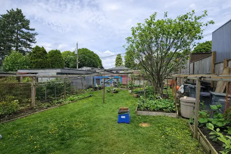 2719 DUKE STREET - photo 3 of 5