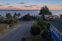 14139 MARINE DRIVE - thumbnail 4