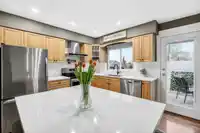 9382 209B STREET - thumbnail 5