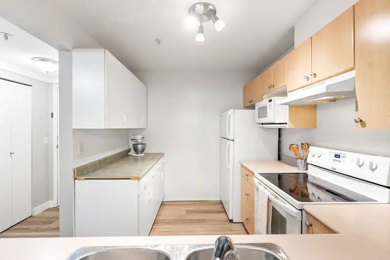 131 27358 32 AVENUE - photo 4 of 35
