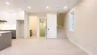 3431 E 23RD AVENUE - thumbnail 4