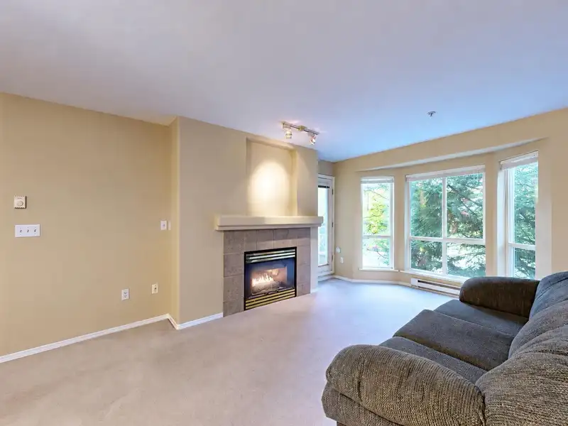316 9979 140TH STREET - photo 2 of 23