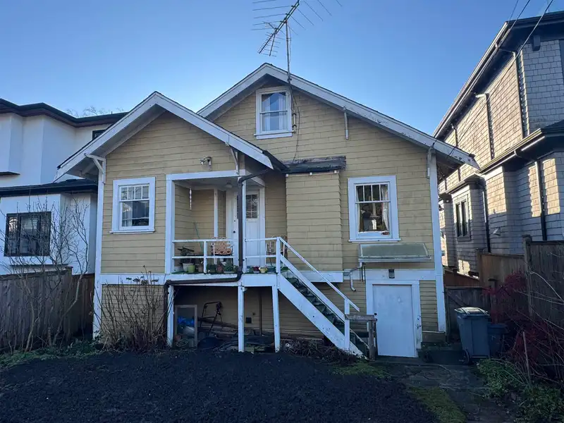 4653 W 8TH AVENUE - photo 4 of 7