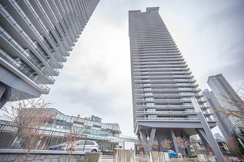 4802 4730 LOUGHEED HIGHWAY - photo 1 of 30