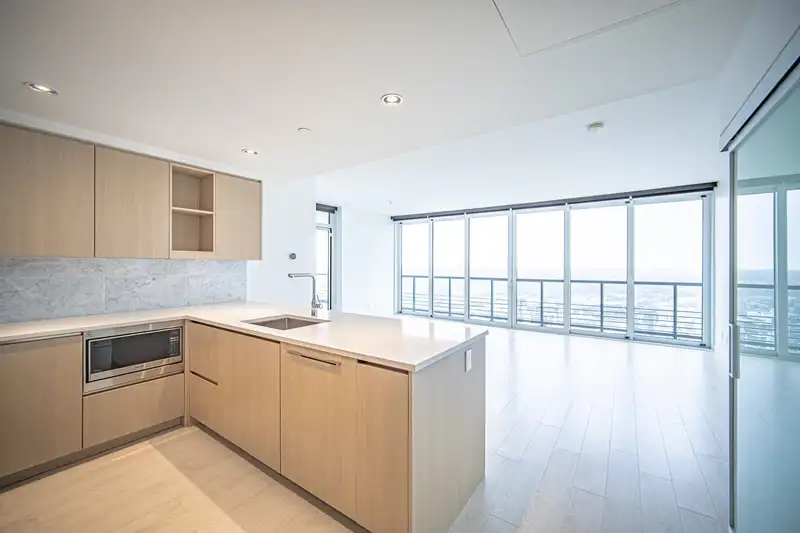 4802 4730 LOUGHEED HIGHWAY - photo 4 of 30