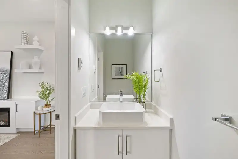 19 14391 61A AVENUE - photo 4 of 24