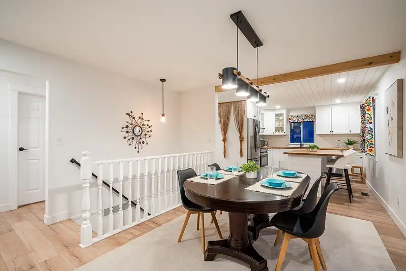 26567 28A AVENUE - photo 3 of 37