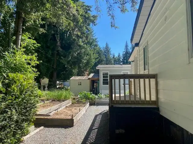 215 20071 24 AVENUE - photo 3 of 22
