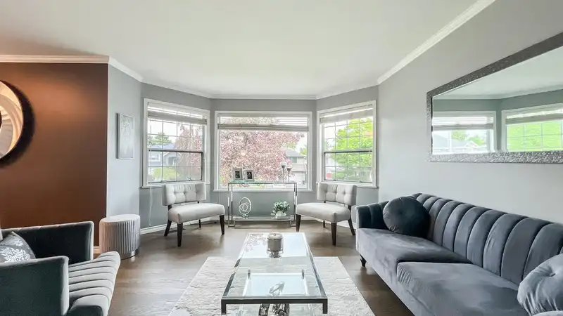 8095 158 STREET - photo 3 of 40
