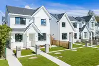 101 1625 MANNING AVENUE - thumbnail 1