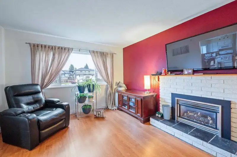 8625 MARGATE PLACE - photo 4 of 40