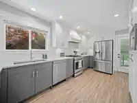 4769 201 STREET - thumbnail 9