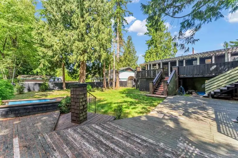 20288 43A AVENUE - photo 1 of 18