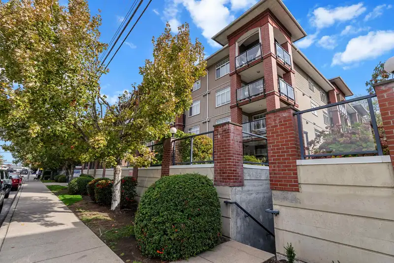 216 5516 198 STREET - photo 2 of 24