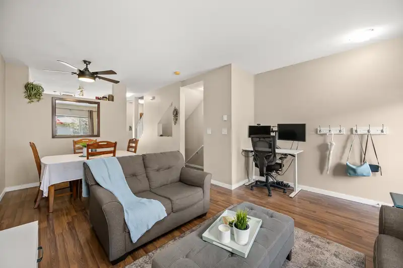 146 18701 66 AVENUE - photo 1 of 40