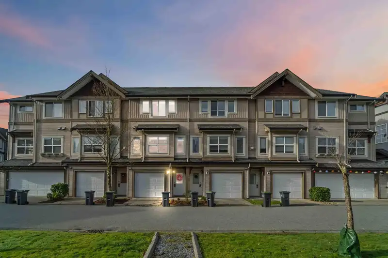126 1055 RIVERWOOD GATE - photo 1 of 39
