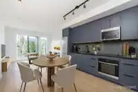 614 3075 MURRAY STREET - thumbnail 4