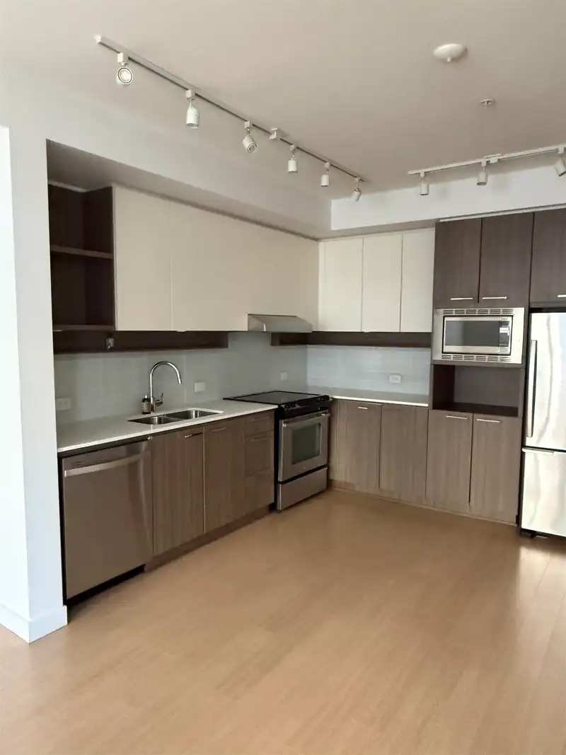 308 618 COMO LAKE AVENUE - photo 1 of 5