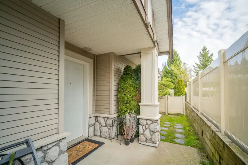 59 18181 68 AVENUE - photo 4 of 40