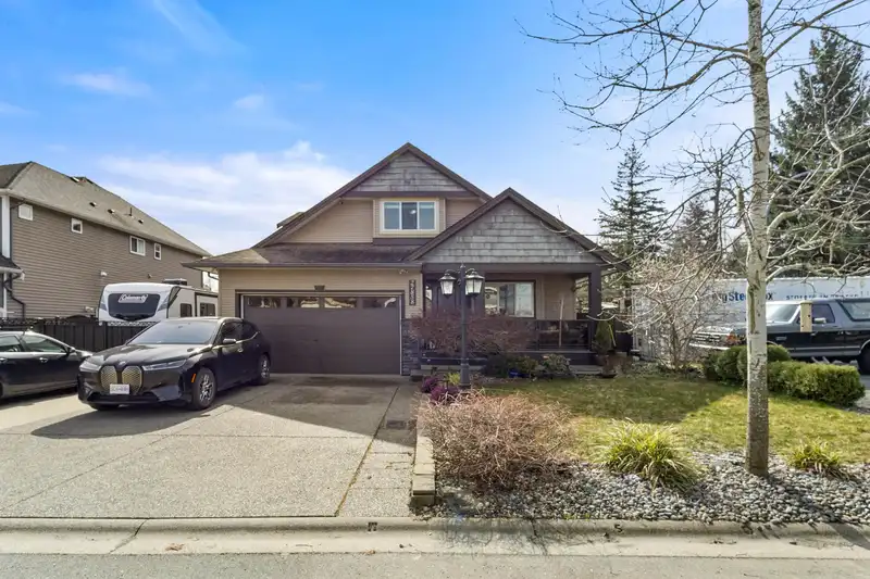 27858 LEDUNNE AVENUE - photo 1 of 40