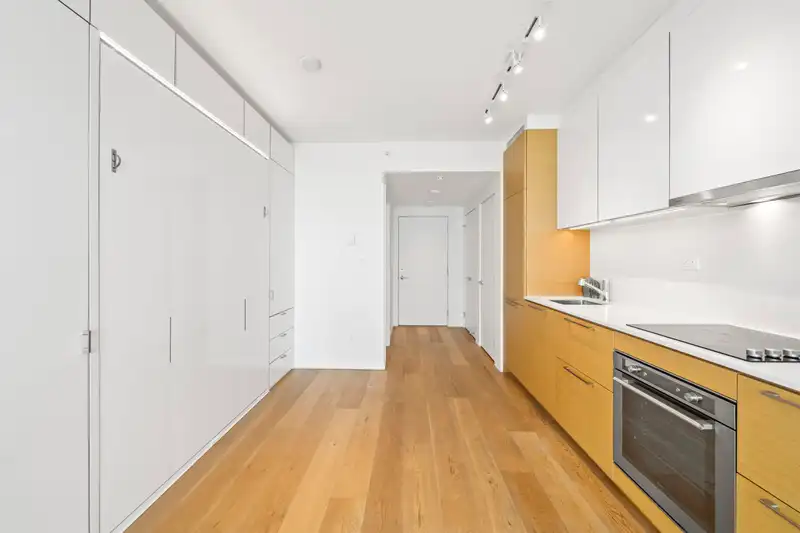 1903 13438 CENTRAL AVENUE - photo 3 of 34