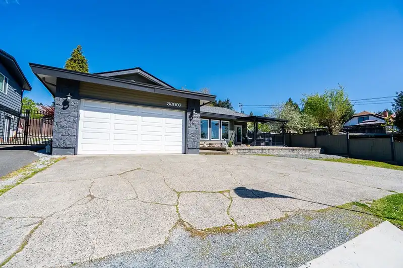 33097 14TH AVENUE - photo 2 of 40