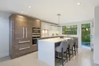1557 LARCH STREET - thumbnail 5