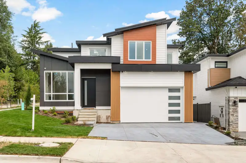 20515 70 AVENUE - photo 1 of 38