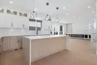 20515 70 AVENUE - thumbnail 4