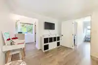8 GLENMORE DRIVE - thumbnail 20