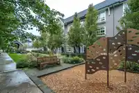 60 8476 207A STREET - thumbnail 37