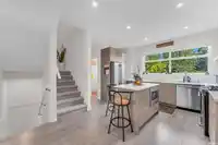 36 7947 209 STREET - thumbnail 9