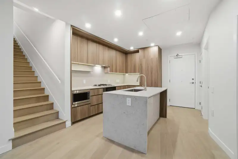 608 5212 CAMBIE STREET - photo 4 of 23