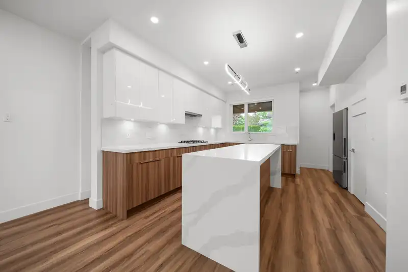 9 5858 132 STREET - photo 3 of 37