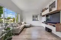 621 E 65TH AVENUE - thumbnail 2