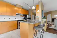 304 1581 FOSTER STREET - thumbnail 6