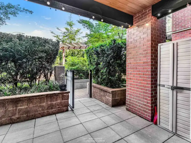 117 723 W 3RD STREET - photo 1 of 38